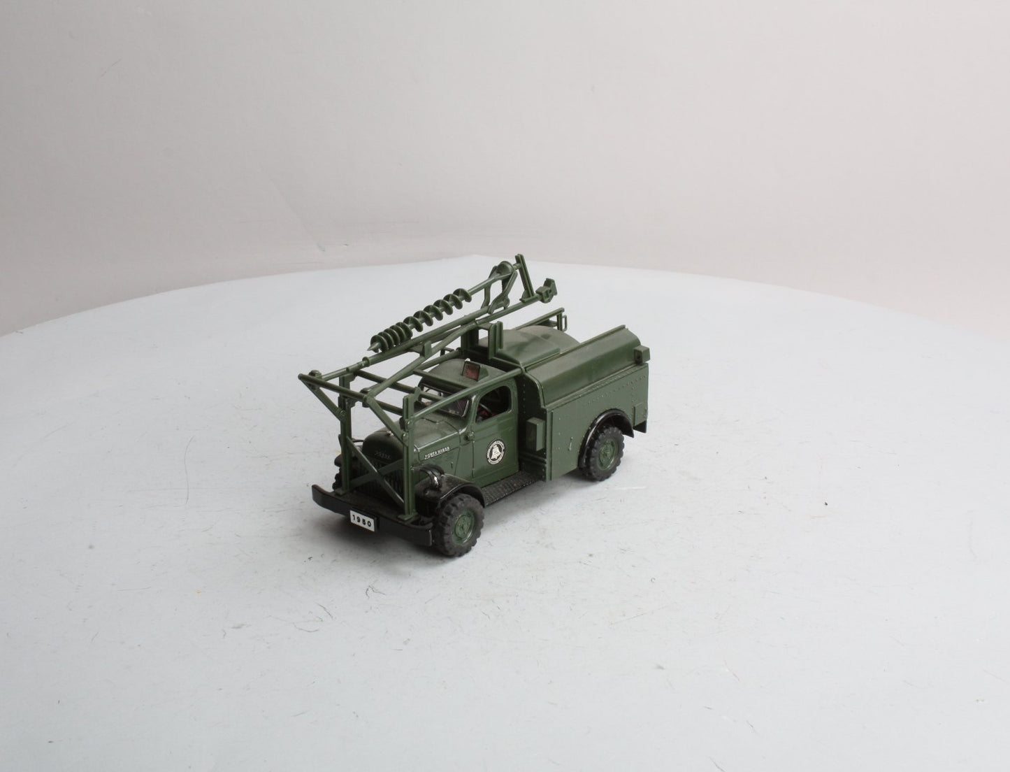 Yorkshire Company 1950A 1:25 Scale 1950 Dodge 4-WD W/Hydraulic Pole Digger