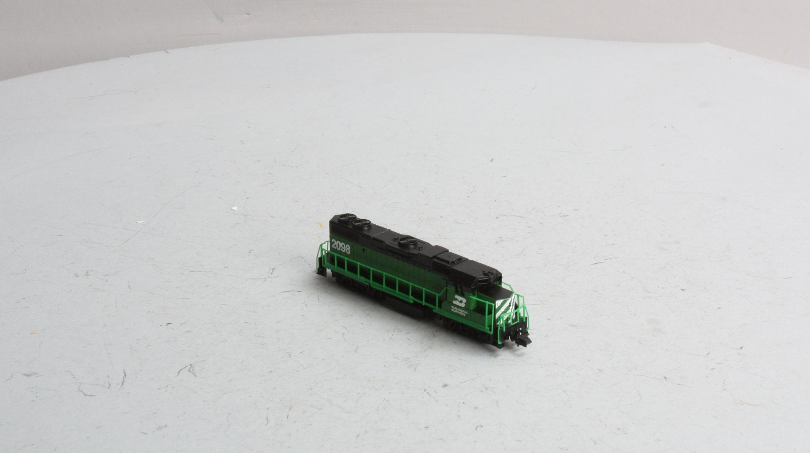 Life Like 7841 N Burlington Northern GP38 Diesel Locomotive #2098