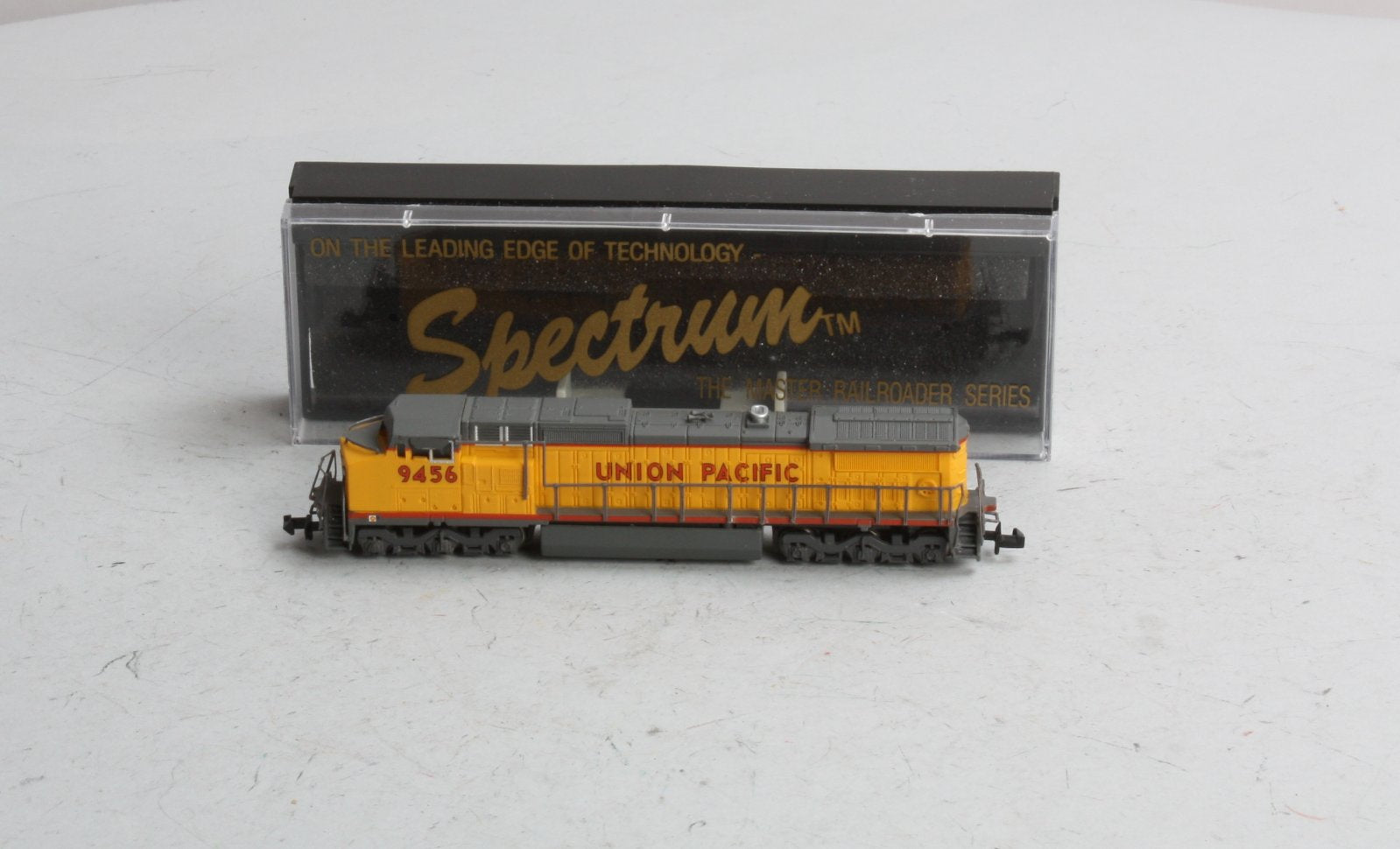 Spectrum 86057 N Scale Union Pacific GE Dash 8-40CW Diesel Locomotive #9456 LN/Box