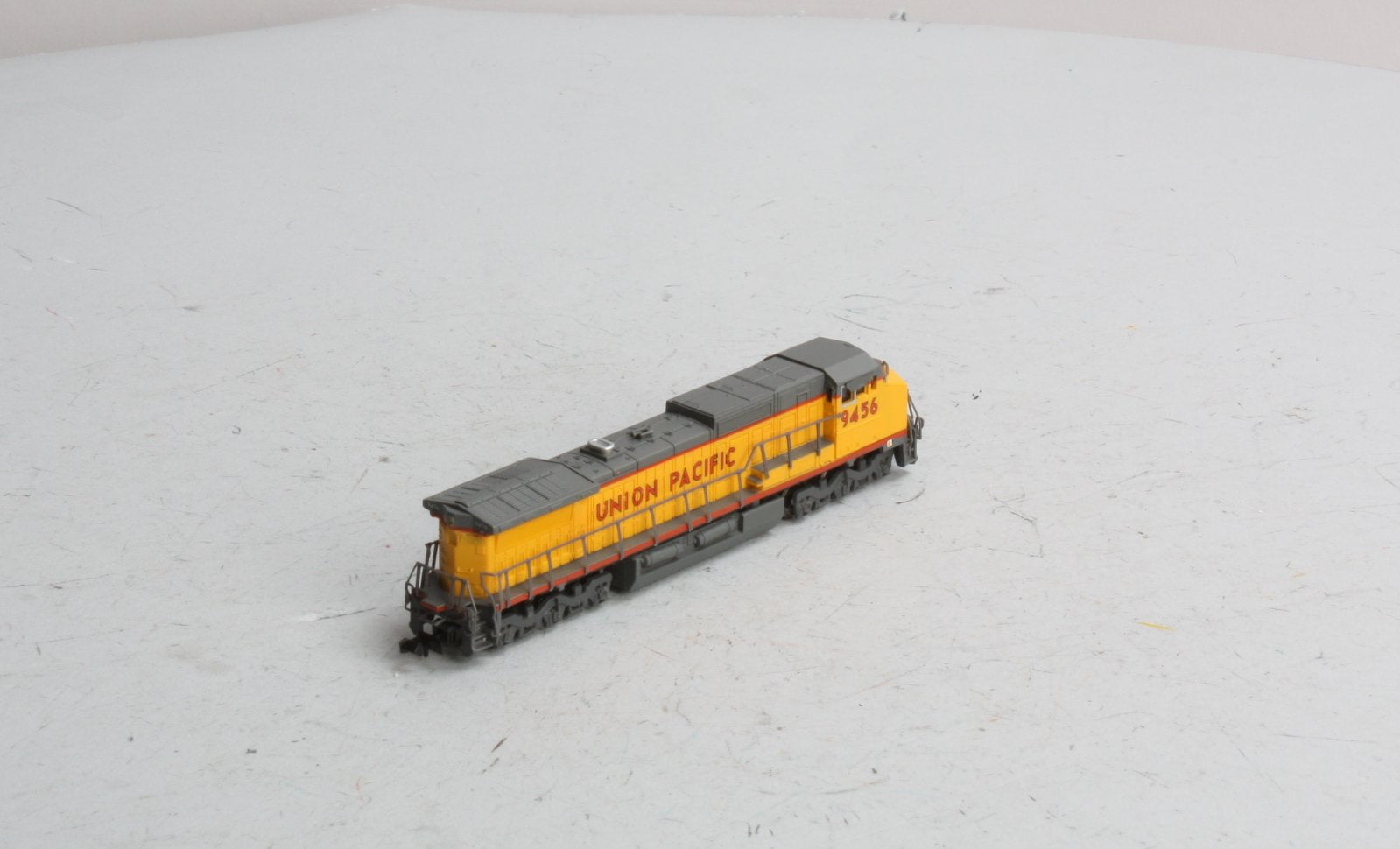 Spectrum 86057 N Scale Union Pacific GE Dash 8-40CW Diesel Locomotive #9456 LN/Box