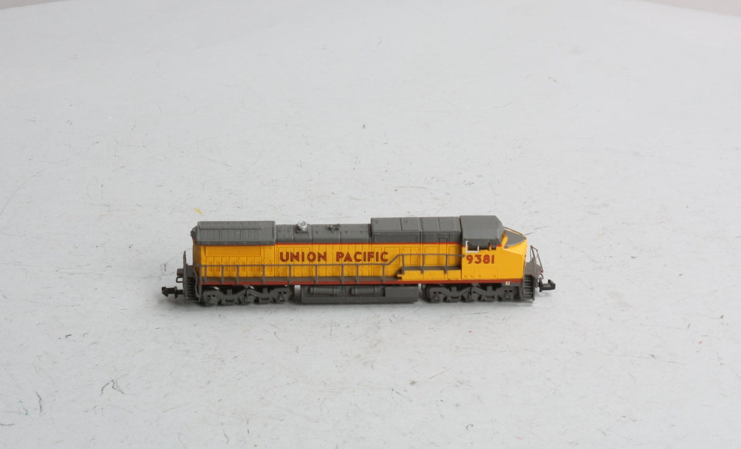 Spectrum 86061 N Scale Union Pacific GE Dash 8-40CW Diesel Locomotive #9381 LN/Box