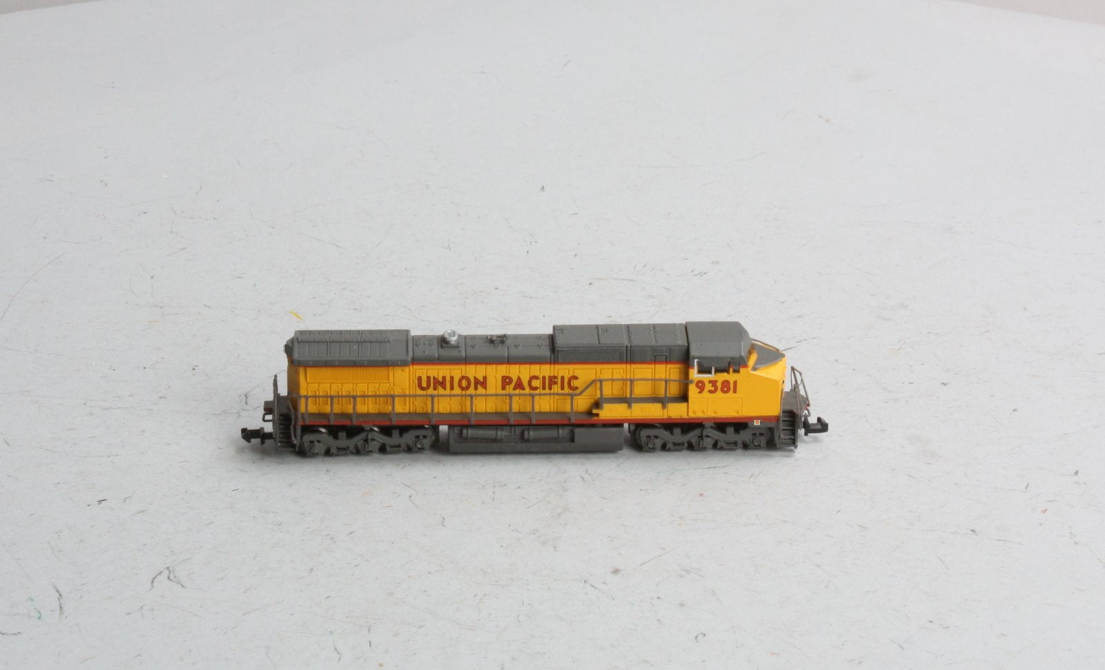 Spectrum 86061 N Scale Union Pacific GE Dash 8-40CW Diesel Locomotive #9381 LN/Box
