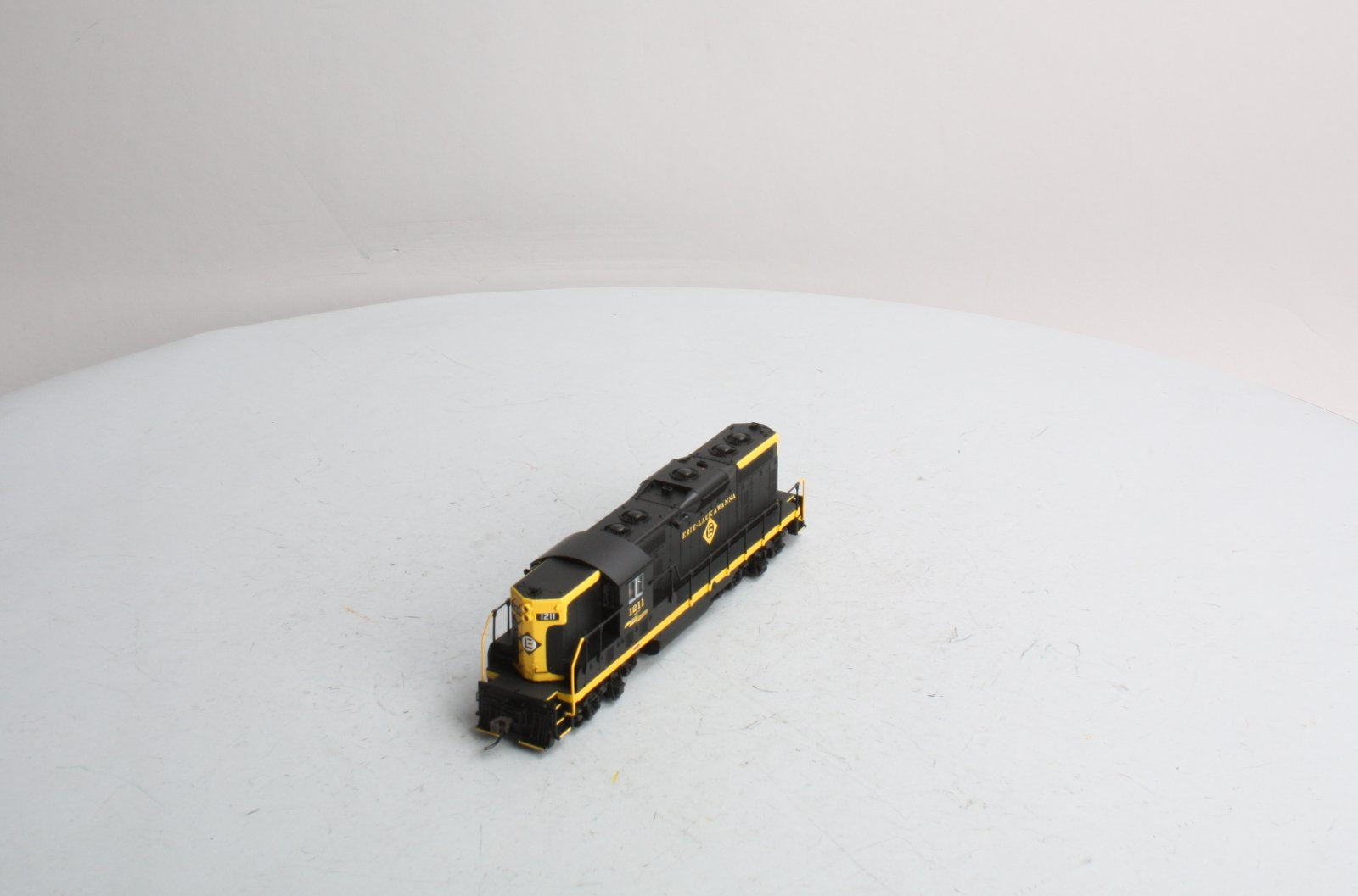 Atlas 8557 HO Erie Lackawanna EMD GP-7 Diesel Locomotive #1211 LN/Box