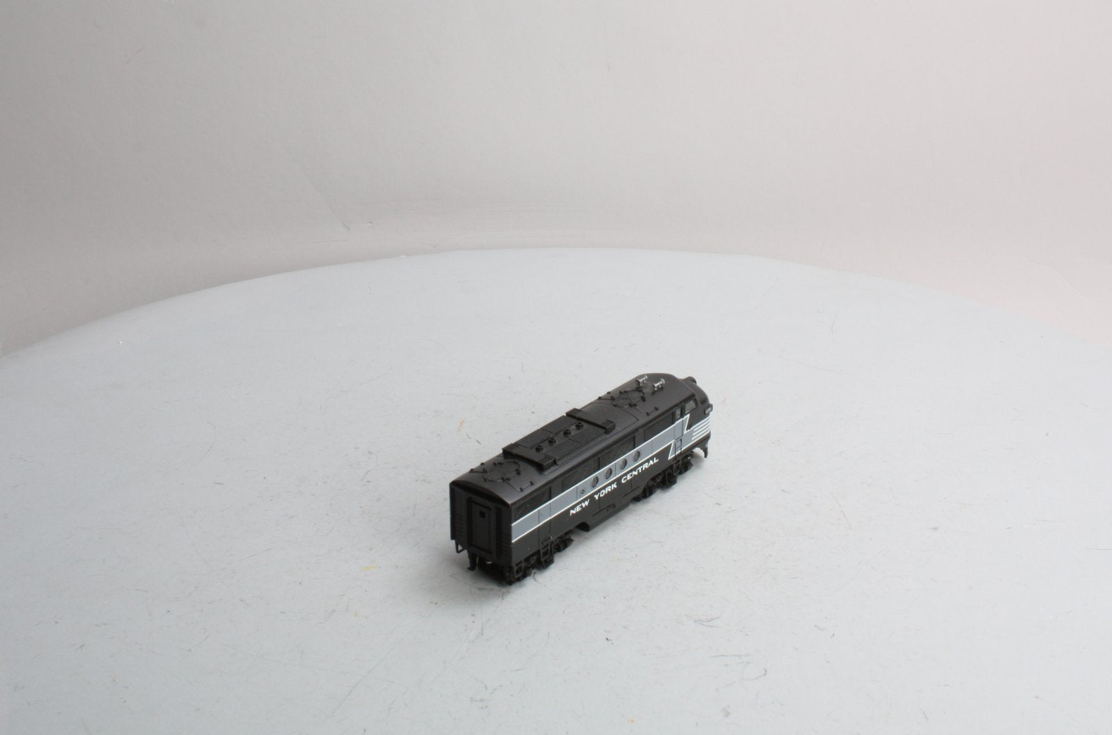 Stewart 5014 HO New York Central EMD FTA Single Light Diesel Locomotive LN/Box