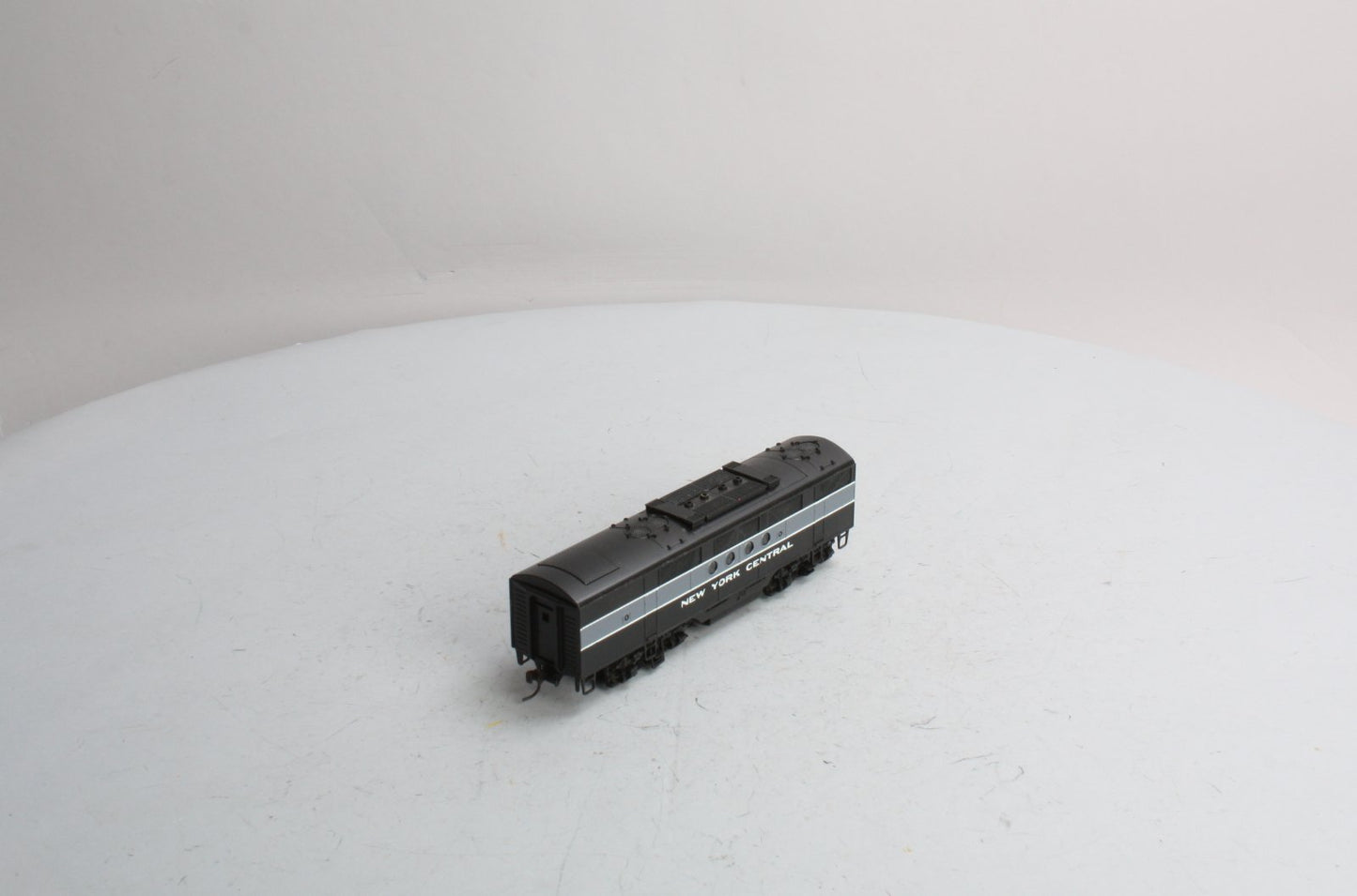 Stewart 5015 HO New York Central Diesel FTB Dummy Diesel Locomotive LN/Box