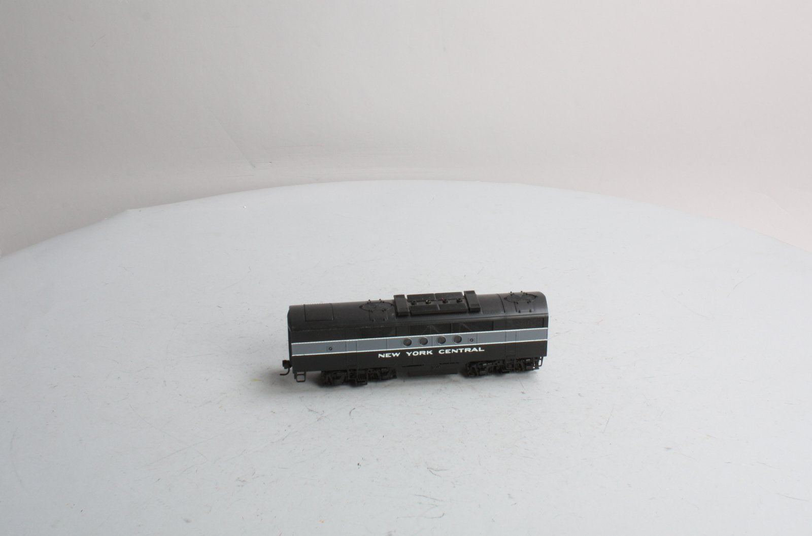 Stewart 5015 HO New York Central Diesel FTB Dummy Diesel Locomotive LN/Box