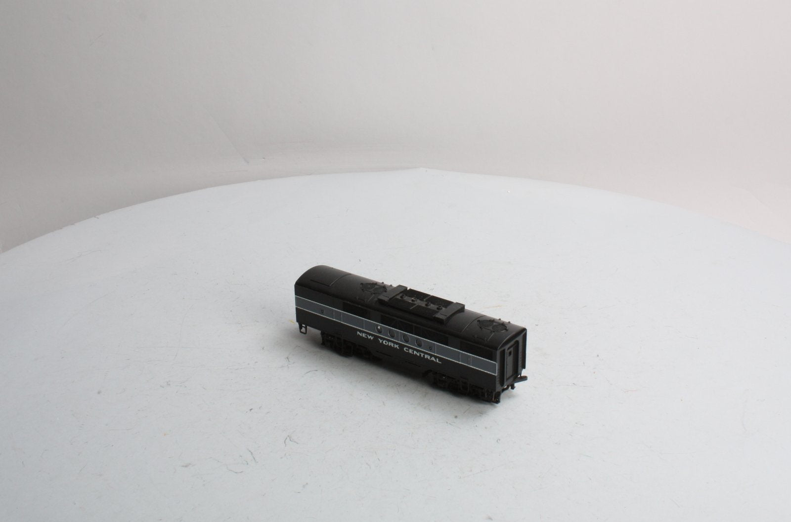 Stewart 5015 HO New York Central Diesel FTB Dummy Diesel Locomotive LN/Box