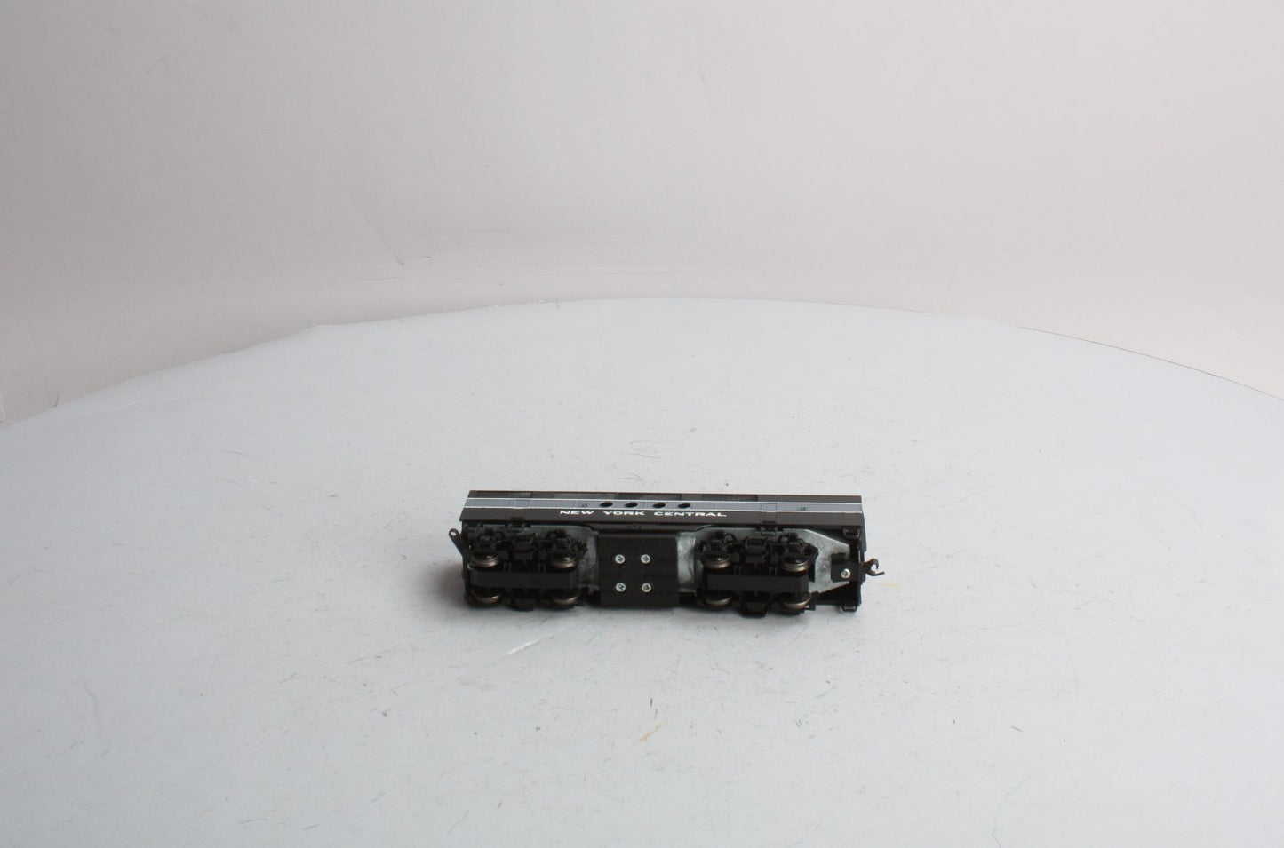 Stewart 5015 HO New York Central Diesel FTB Dummy Diesel Locomotive LN/Box