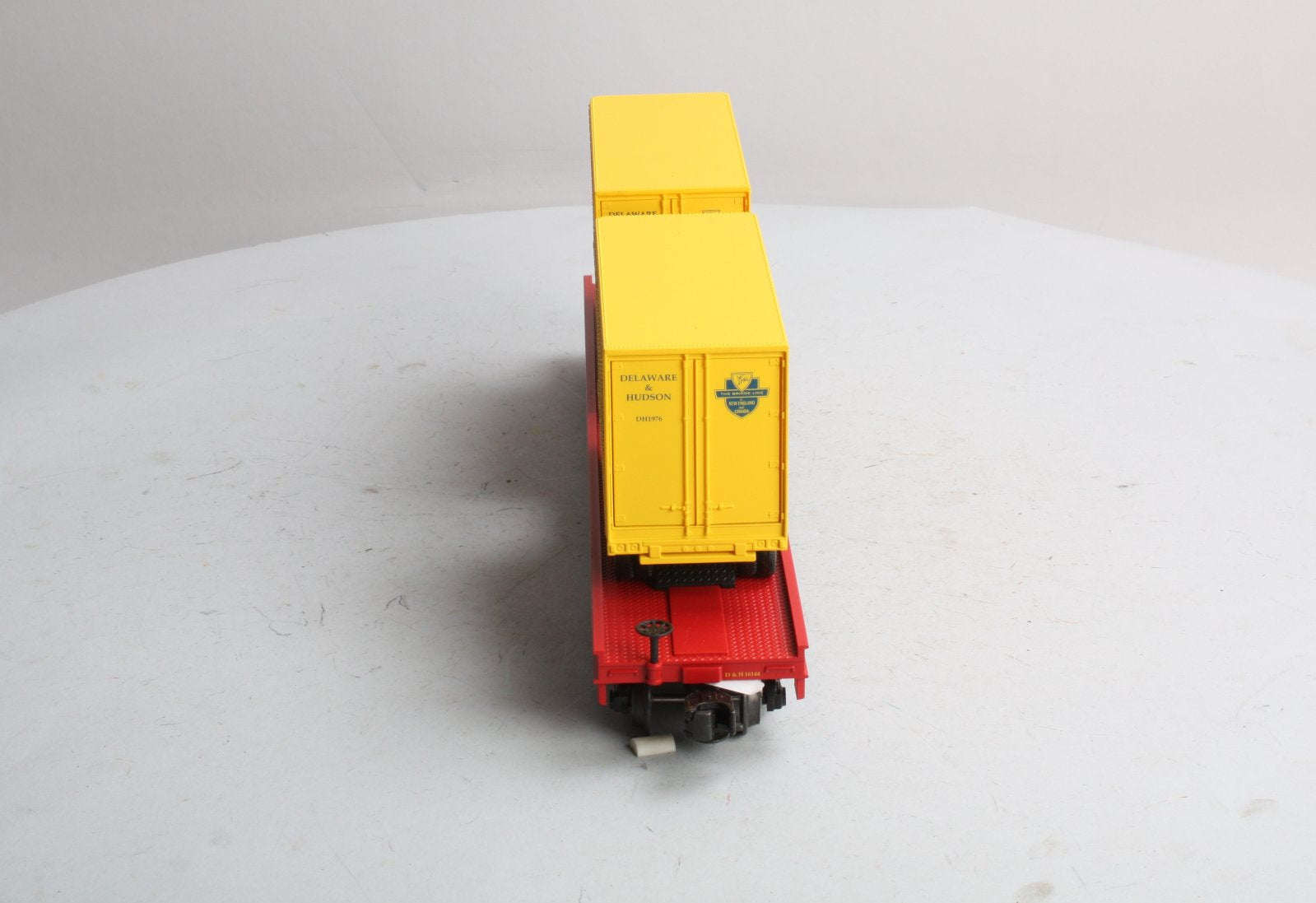 MTH 20-98108 O Gauge Delaware and Hudson Flatcar with 20' Trailers LN/Box