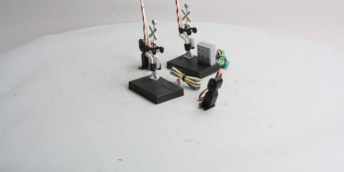 Z-Stuff DZ-1010 O Crossing Gate & Signal Pair W/Block Signal Detectors