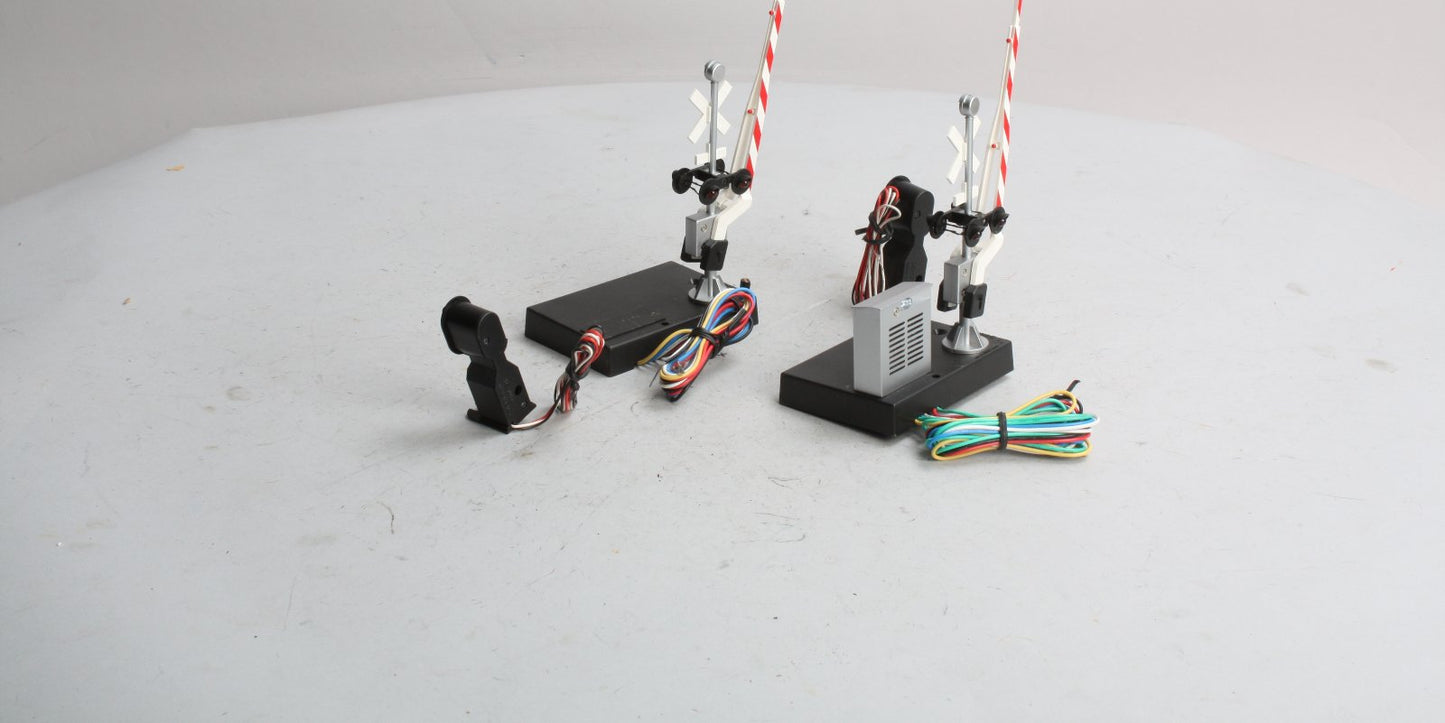 Z-Stuff DZ-1010 O Crossing Gate & Signal Pair W/Block Signal Detectors