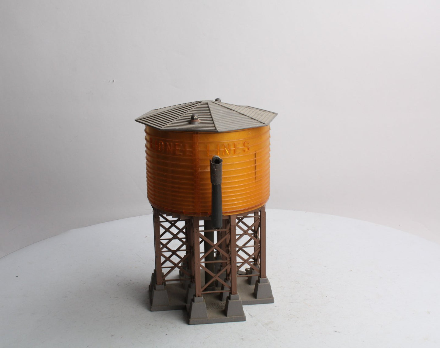 Lionel 30 Vintage O Operating Water Tower EX