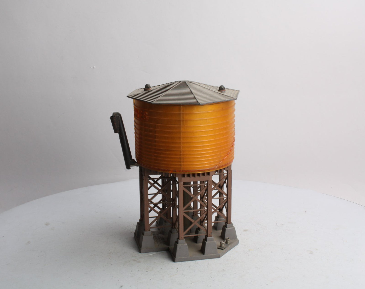 Lionel 30 Vintage O Operating Water Tower EX