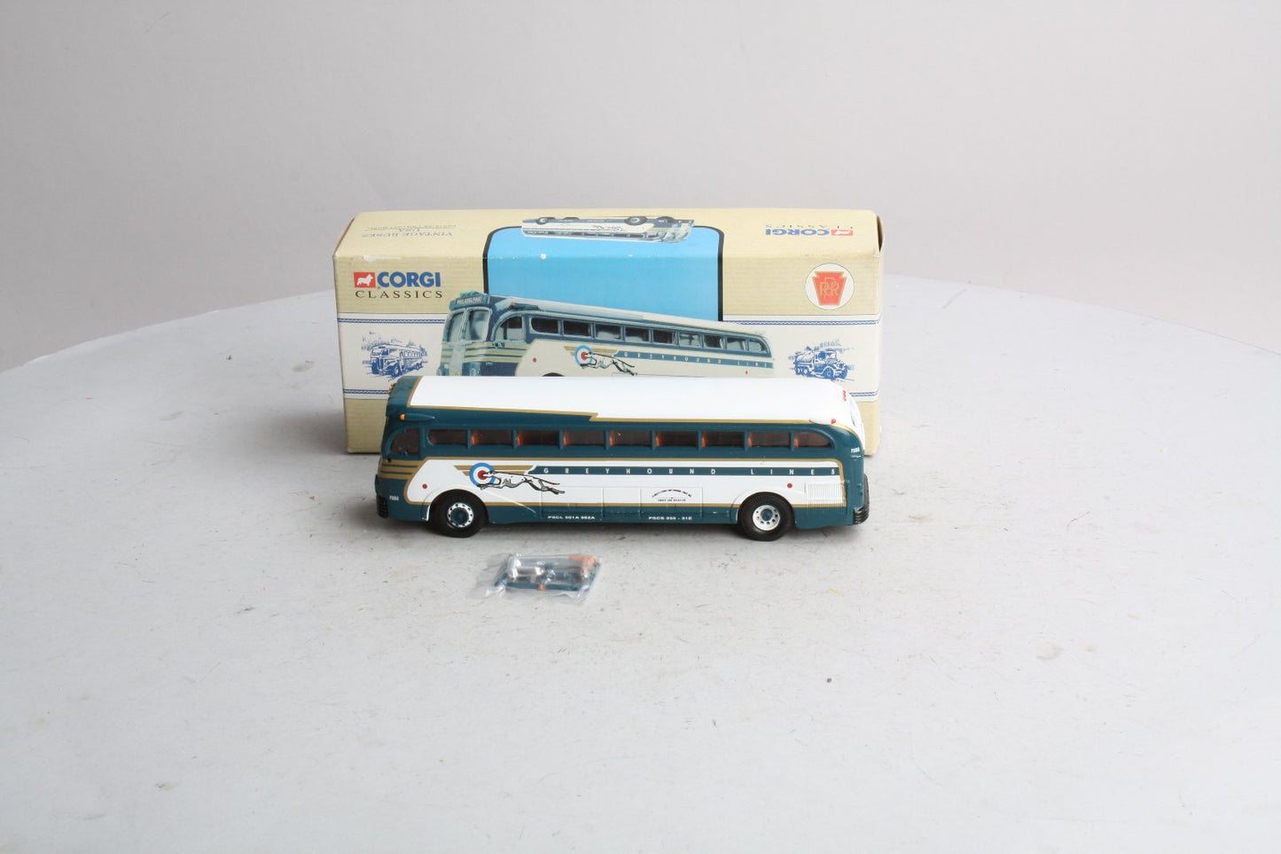 Corgi 98461 1:50 1994 Battle of Britain Yellow Coach Philadelphia Bus Lines #743