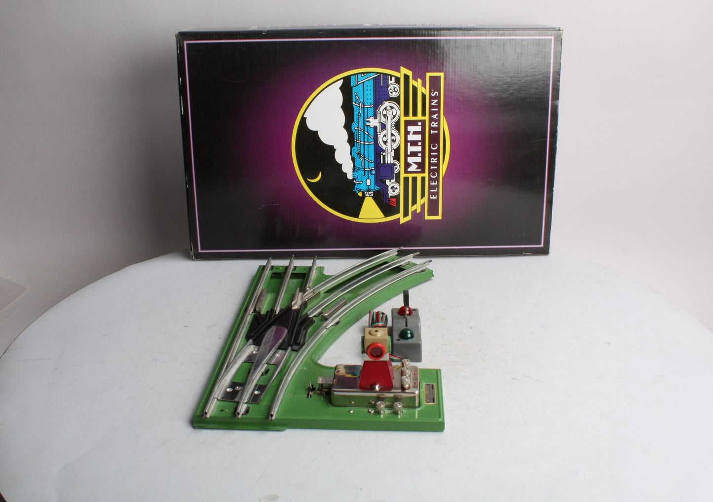MTH 10-4001 Standard Gauge Right Hand 42" Diameter Switch Track LN/Box