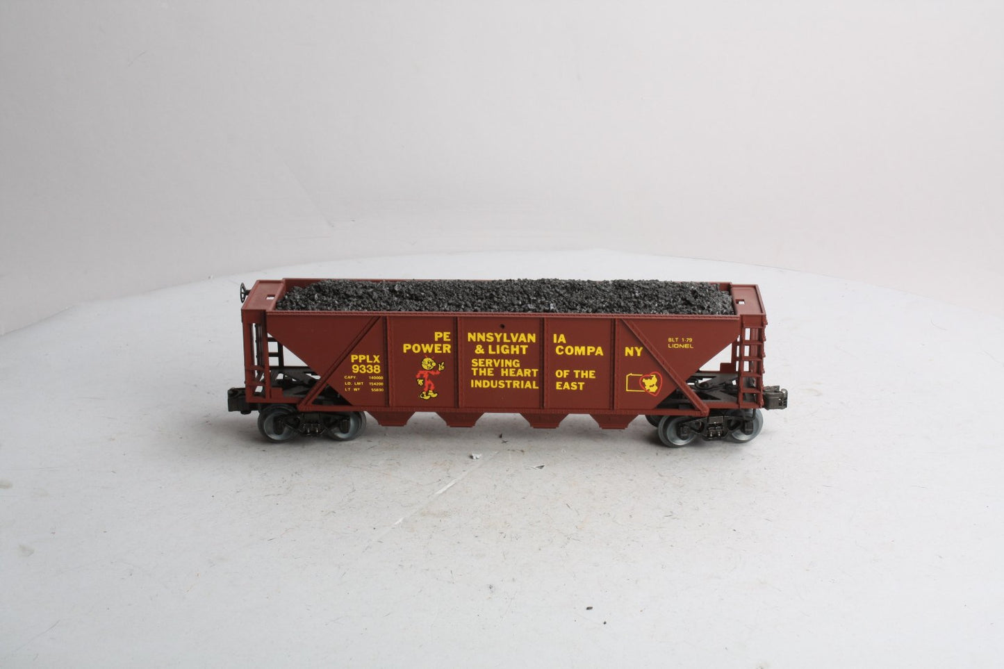 Lionel 6-9338 Pennsylvania Power Quad Hopper with Coal Load LN/Box