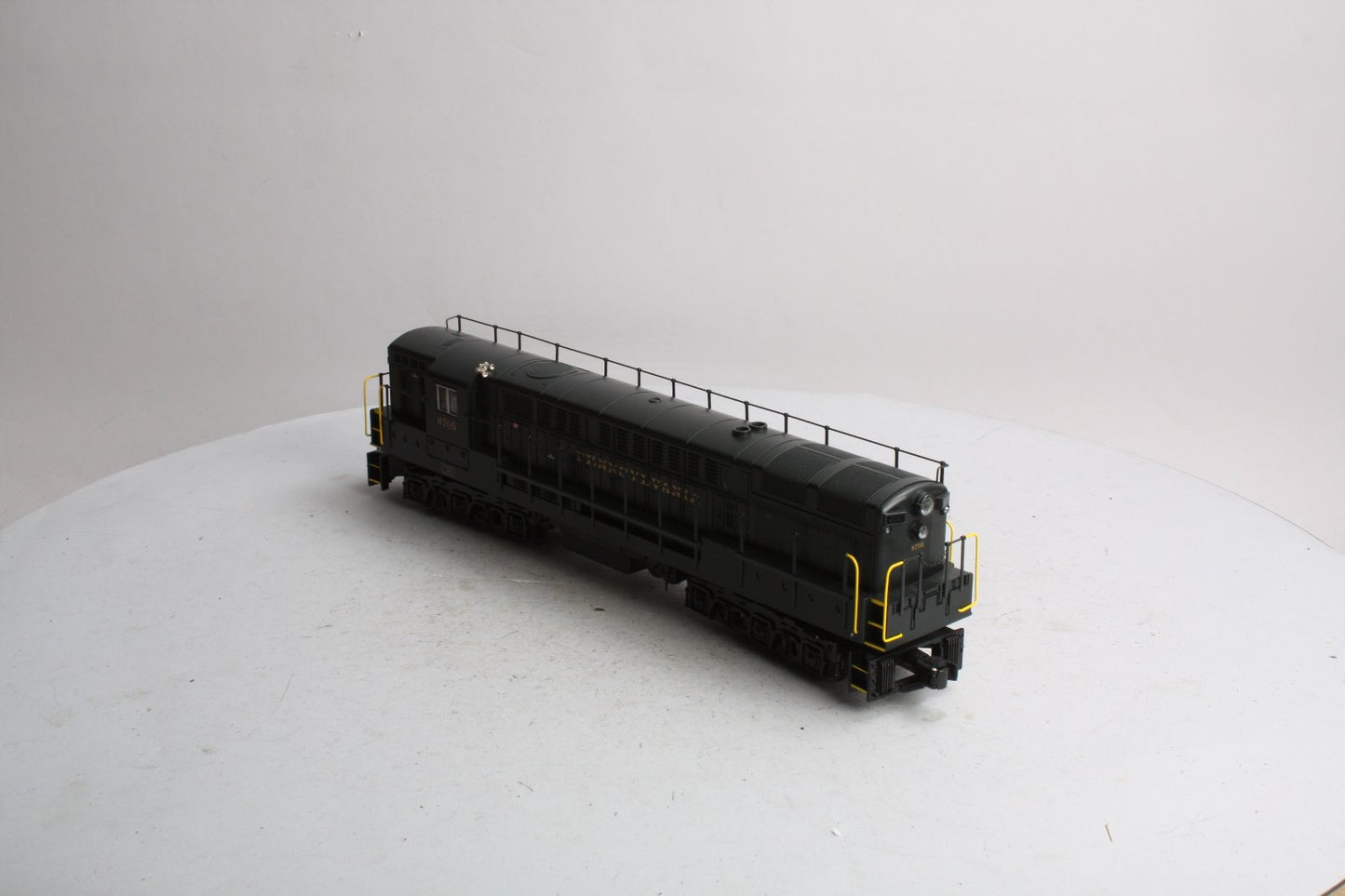 Lionel 6-52315 O Gauge TCA Pennsylvania RR FM Trainmaster Diesel Engine #8705 LN/Box