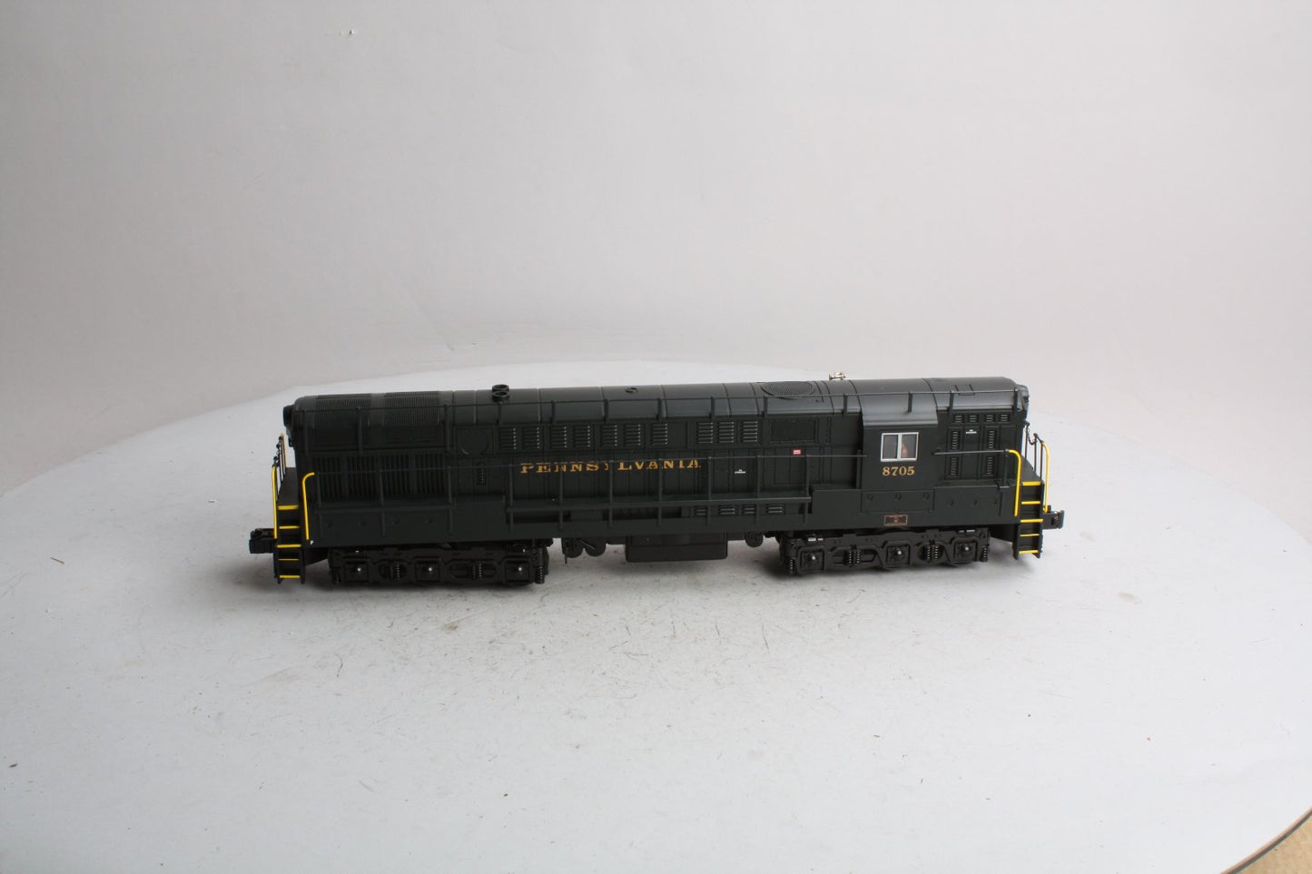 Lionel 6-52315 O Gauge TCA Pennsylvania RR FM Trainmaster Diesel Engine #8705 LN/Box