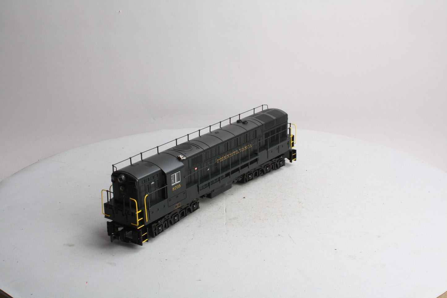 Lionel 6-52315 O Gauge TCA Pennsylvania RR FM Trainmaster Diesel Engine #8705 LN/Box
