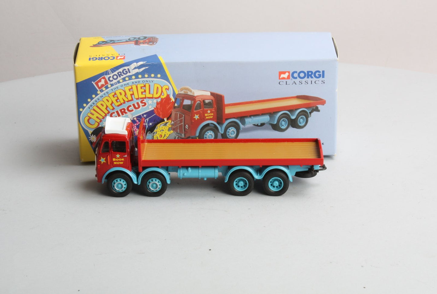 Corgi 97957 1:50 Chipperfields Circus - ERF 8-Wheel Rigid Truck LN/Box