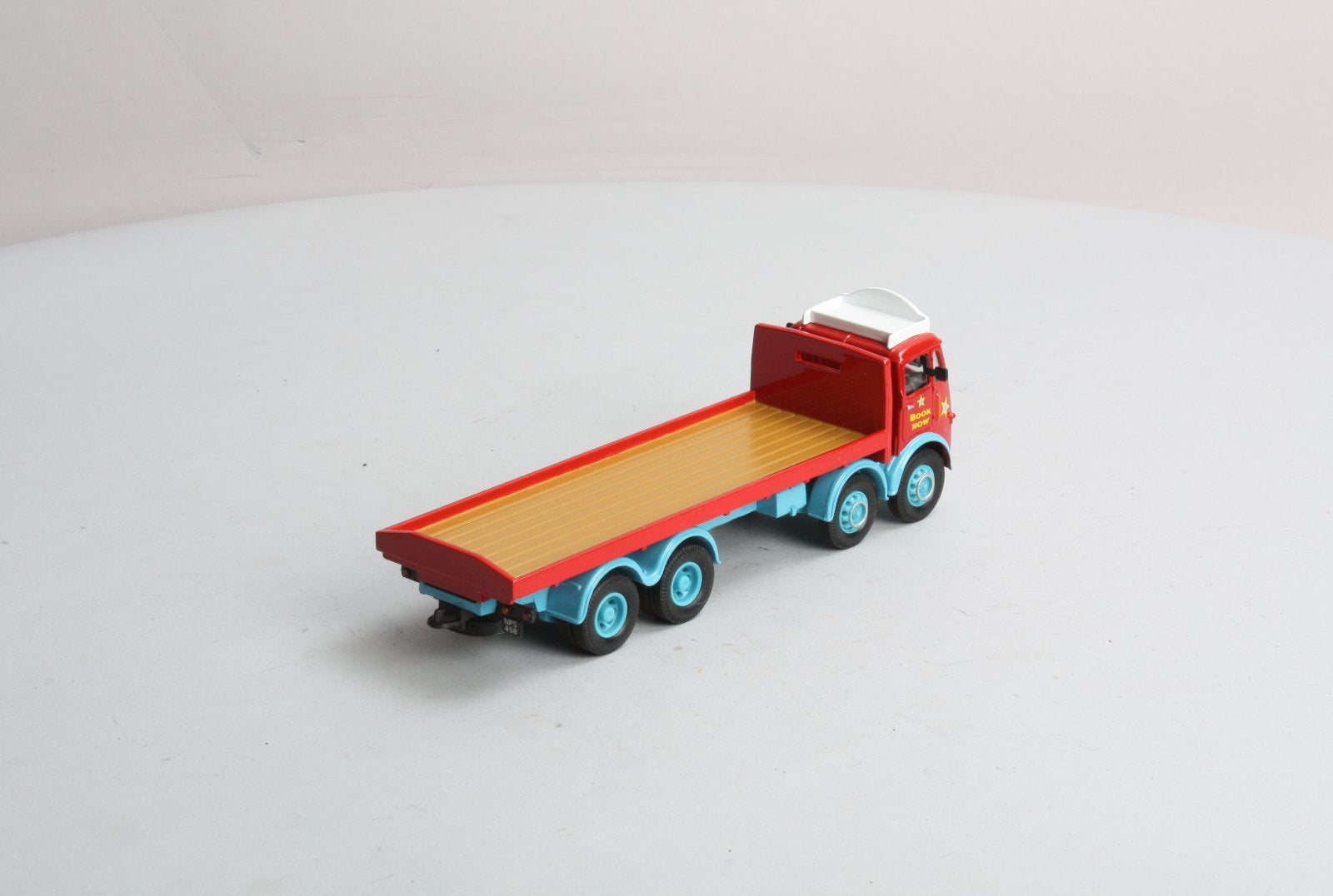 Corgi 97957 1:50 Chipperfields Circus - ERF 8-Wheel Rigid Truck LN/Box