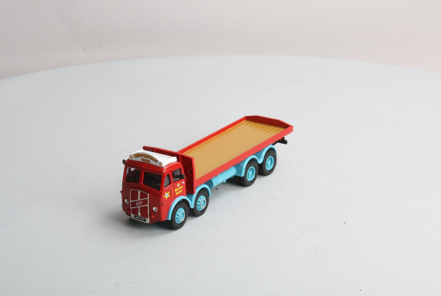 Corgi 97957 1:50 Chipperfields Circus - ERF 8-Wheel Rigid Truck LN/Box