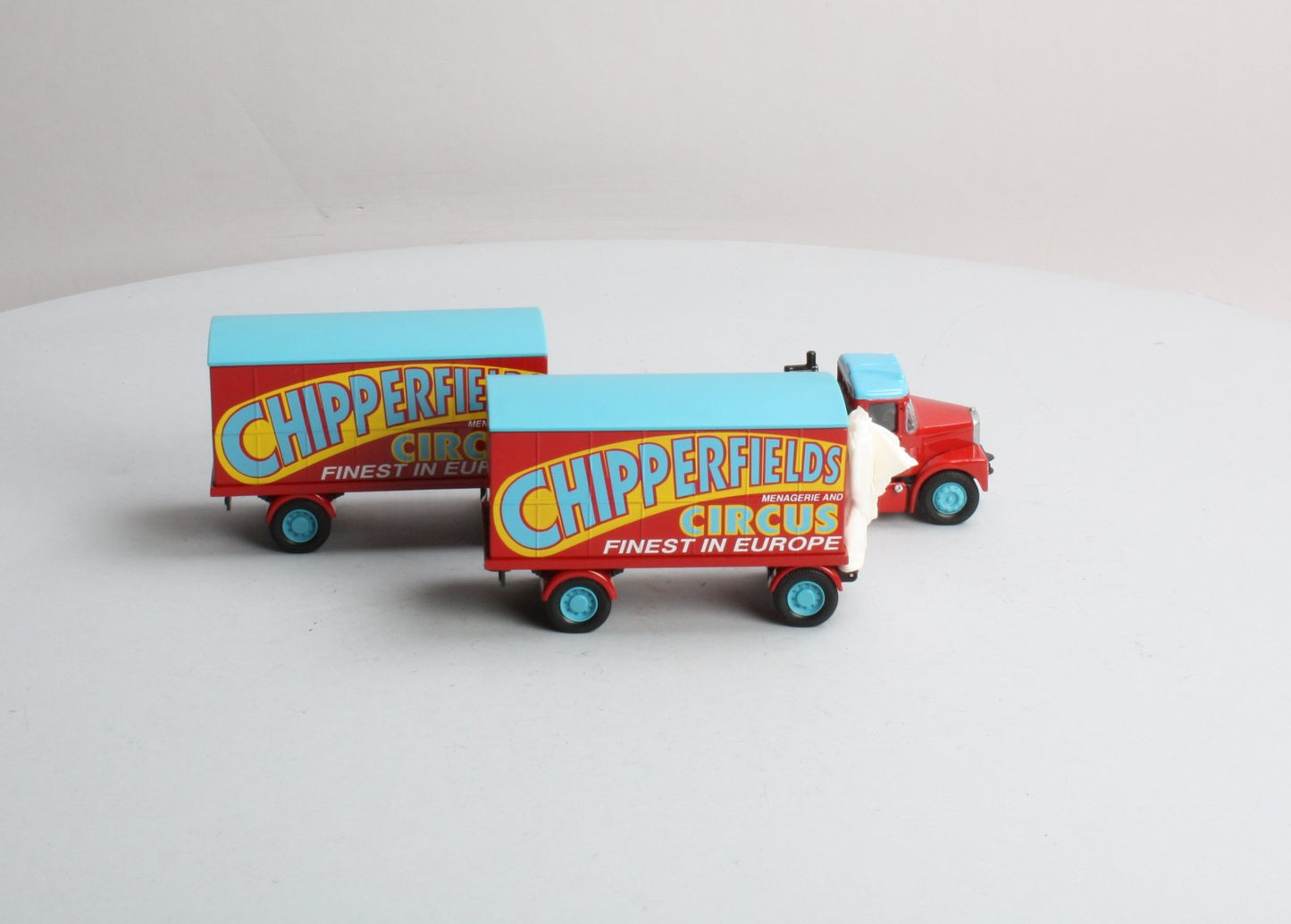 Corgi 97915 1:50 Die Cast Chipperfields Scammell Highwayman with Trailers LN/Box