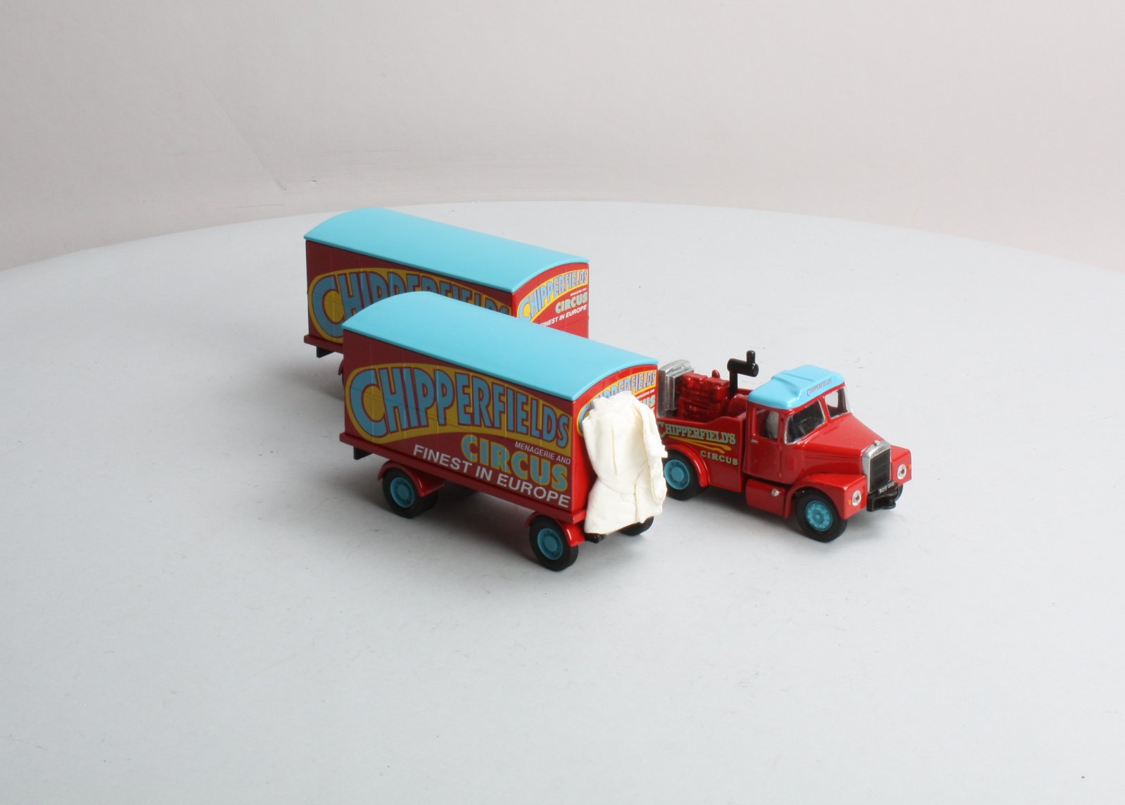 Corgi 97915 1:50 Die Cast Chipperfields Scammell Highwayman with Trailers LN/Box