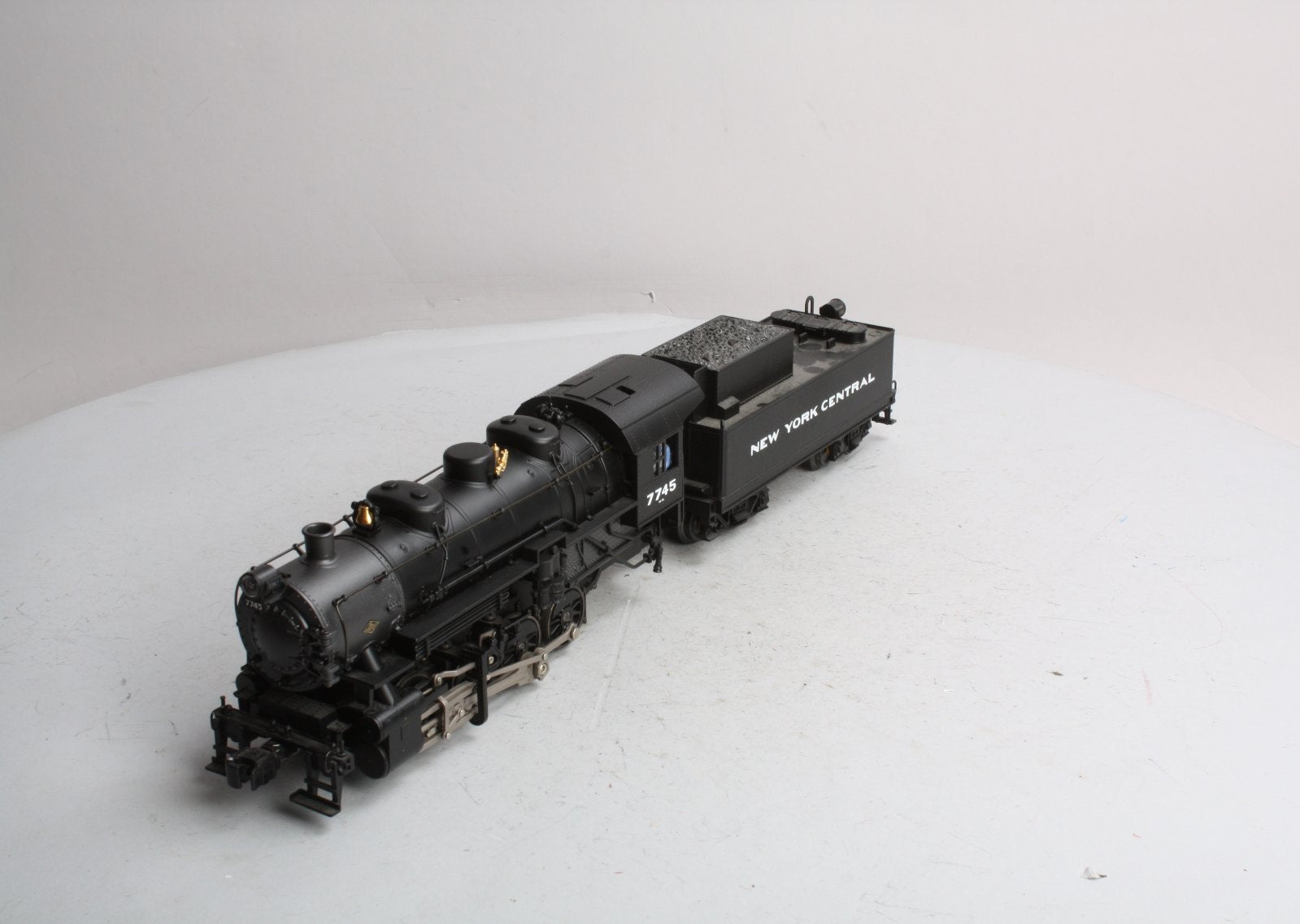 Lionel 6-28080 O NYC USRA 0-8-0 Steam Locomotive and Tender #7745 LN/Box