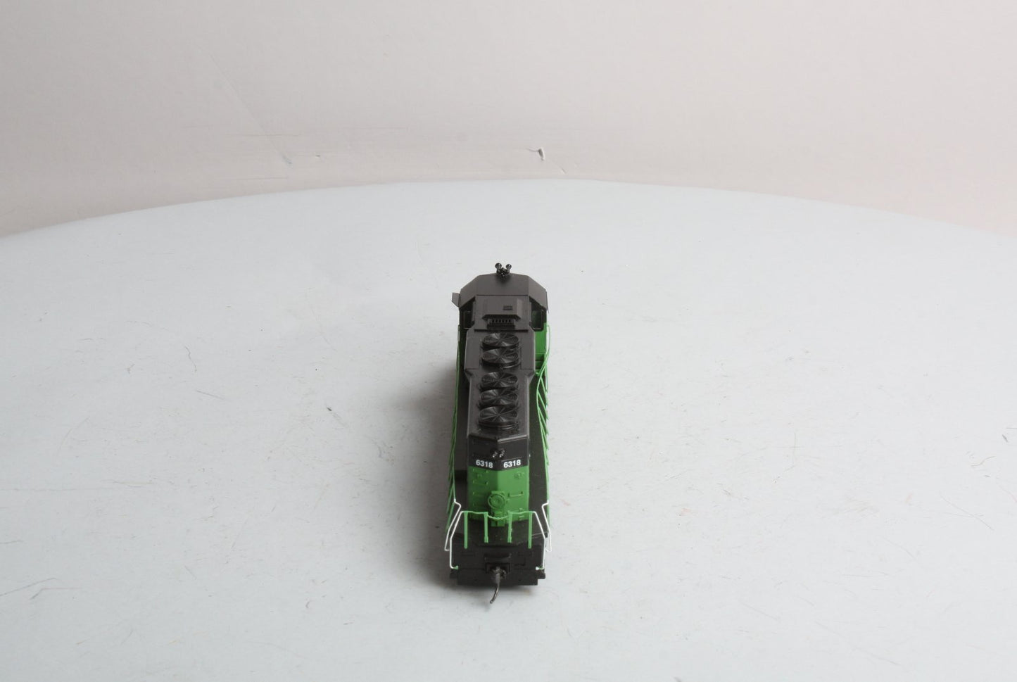 Athearn 93543 HO Scale Burlington Northern SD40 Diesel Locomotive #6318 LN/Box