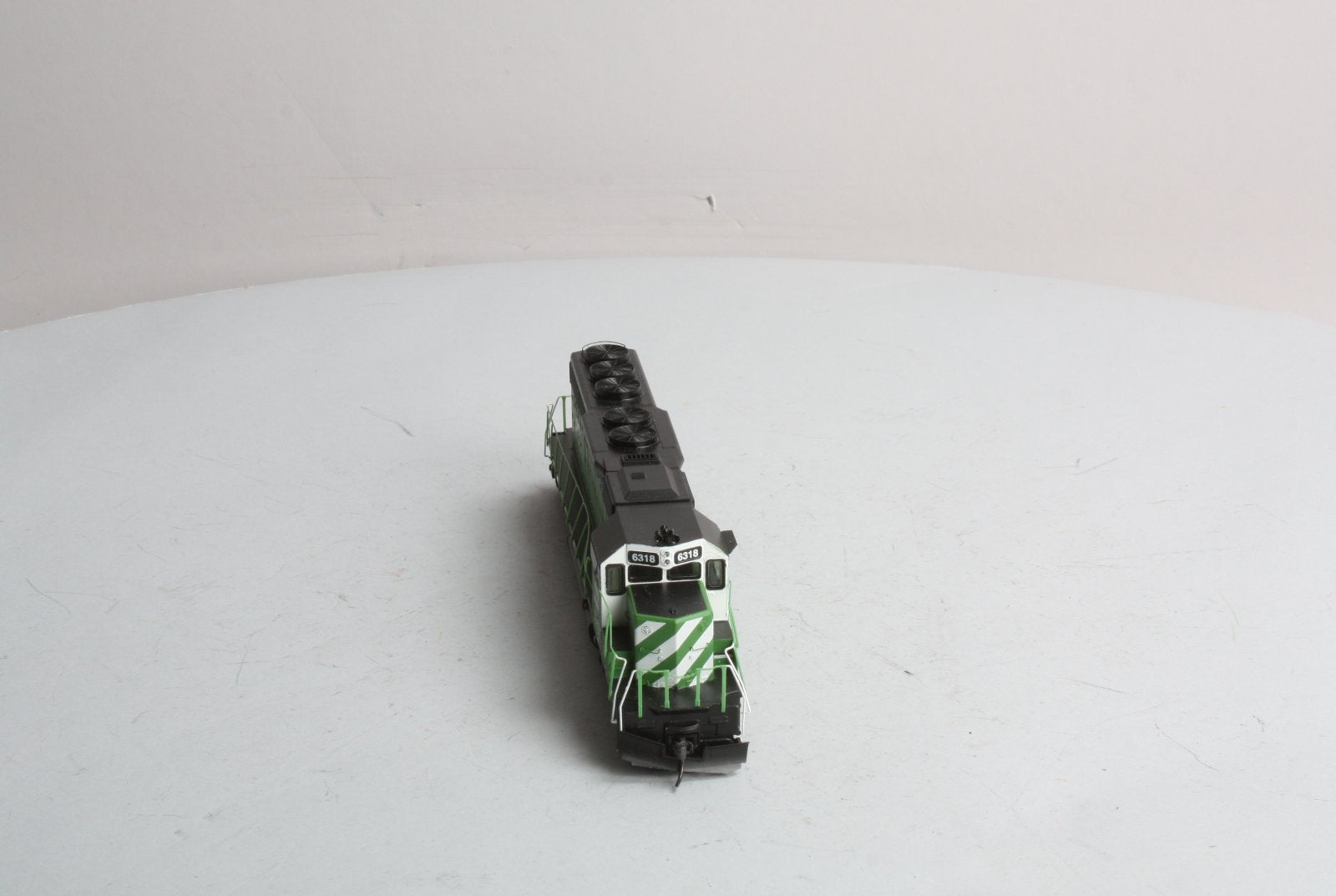 Athearn 93543 HO Scale Burlington Northern SD40 Diesel Locomotive #6318 LN/Box