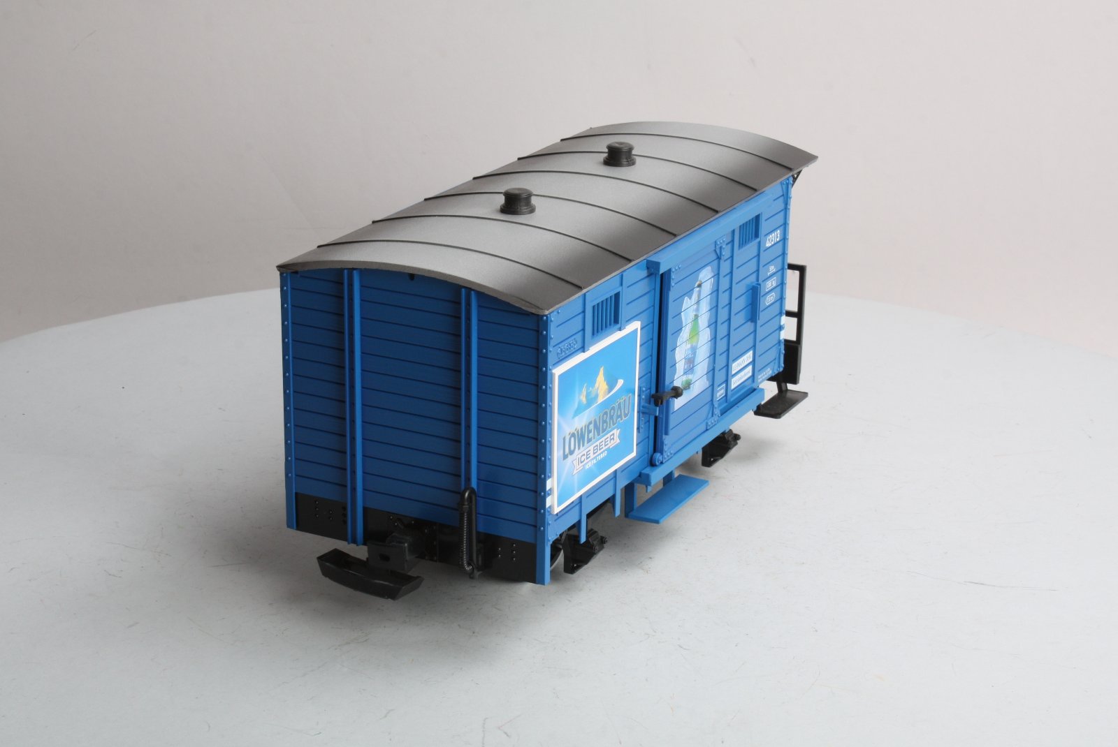 LGB 42313 G Scale Lowenbrau Ice Beer Car LN/Box
