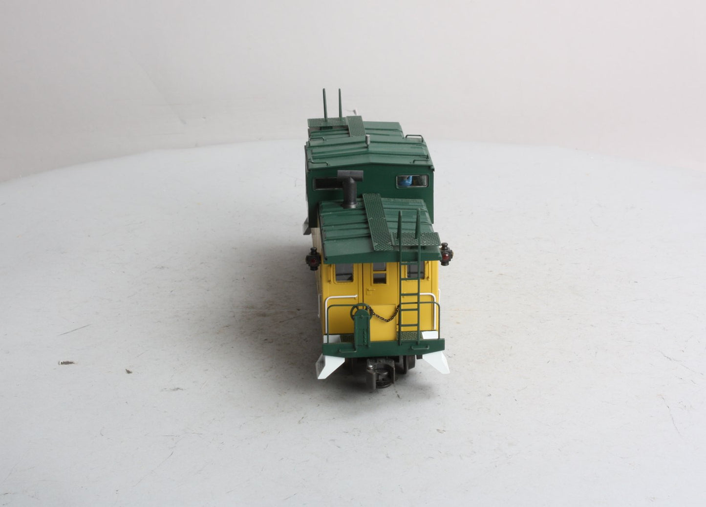 K-Line K613-1311 O Gauge Chicago & North Western Extended Vision Caboose #12560 LN/Box