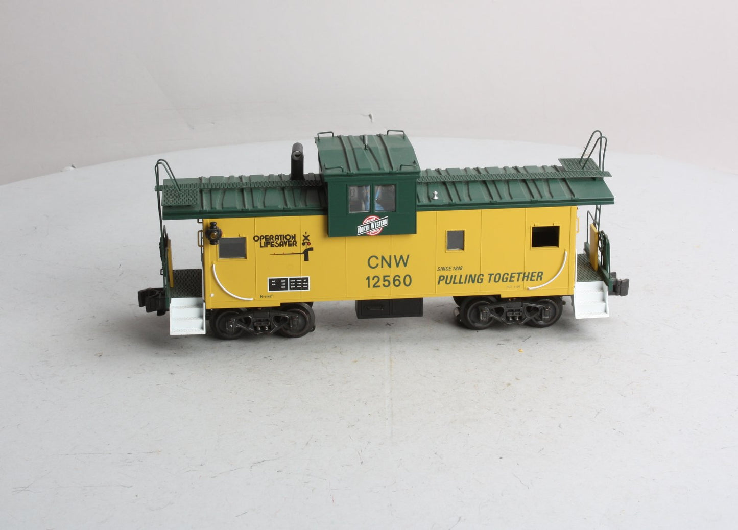 K-Line K613-1311 O Gauge Chicago & North Western Extended Vision Caboose #12560 LN/Box