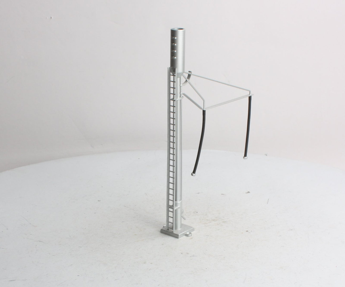 MTH 30-11040 O Scale Sanding Tower Steel & Die Cast Metal LN/Box
