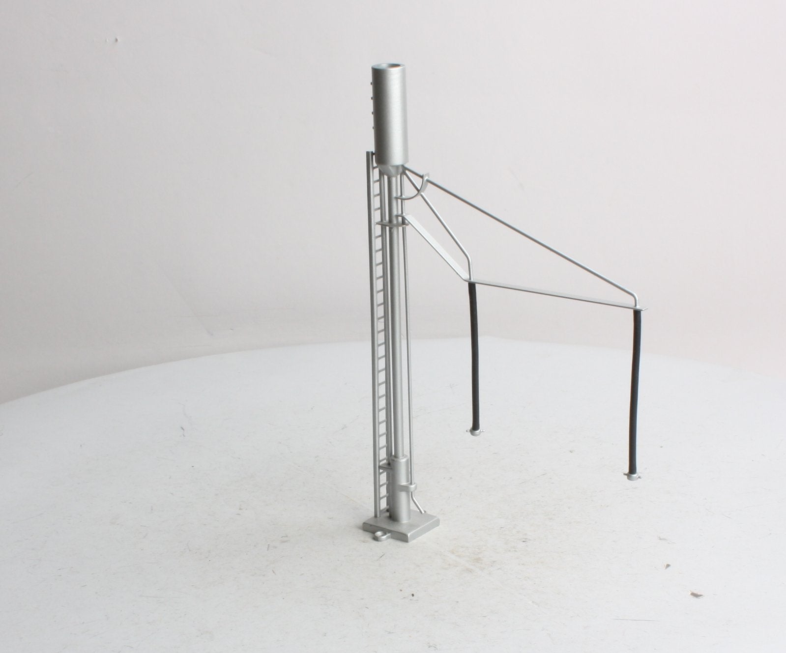 MTH 30-11040 O Scale Sanding Tower Steel & Die Cast Metal LN/Box