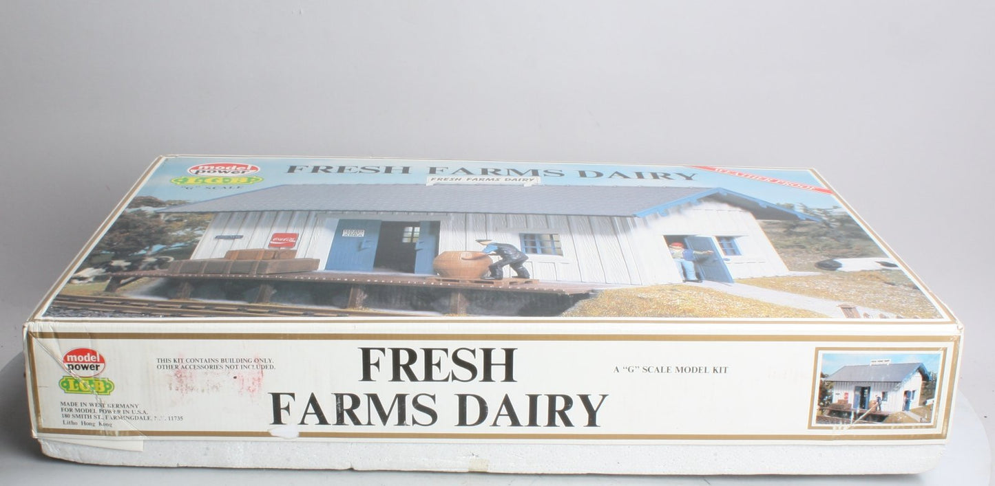 Model Power 1624 G Scale Fresh Farms Dairy Kit