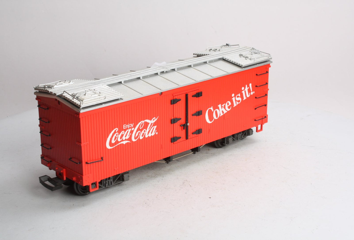 LGB 4072 G Scale Coca-Cola "Coke is It!" Reefer Car - Plastic Wheels LN/Box