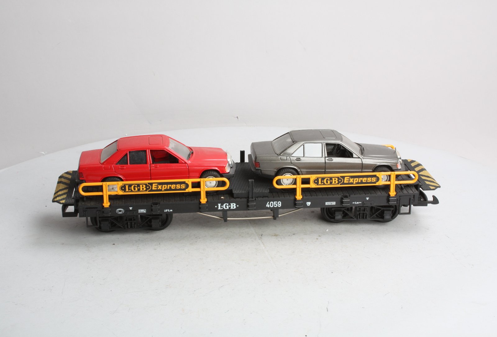 LGB 4059 G Scale Flatcar w/ 2 Mercedes Automobiles LN/Box