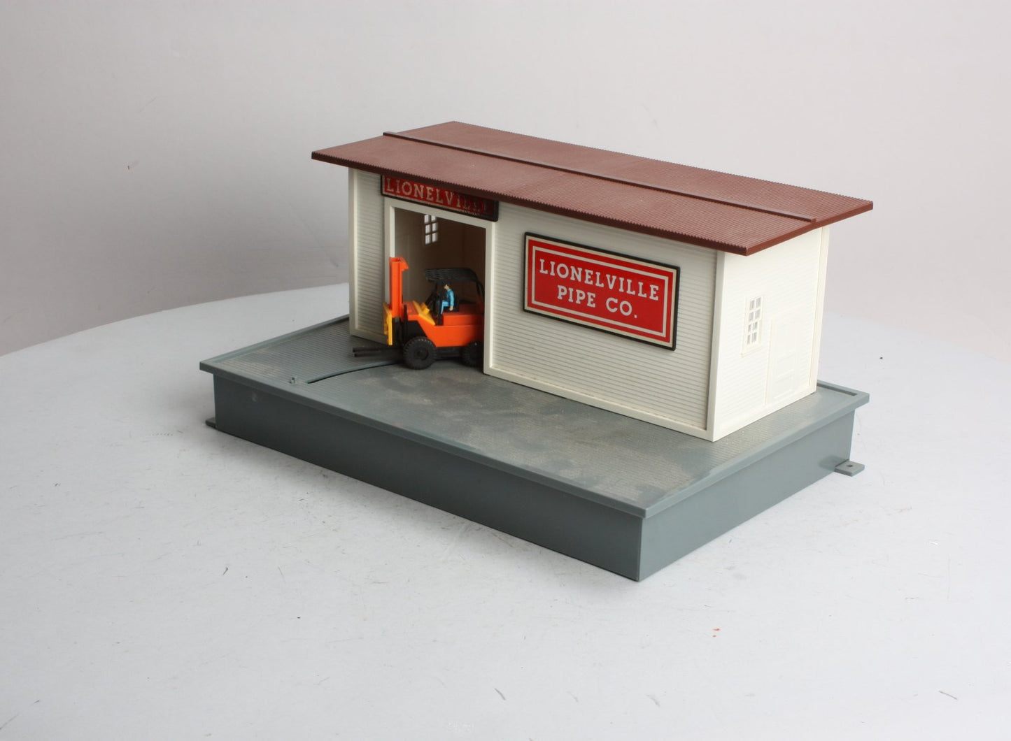 Lionel 6-12798 O/O27 Gauge Operating Forklift Loader Station LN/Box