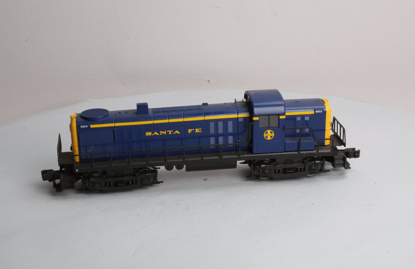 Lionel 6-18803 O Gauge Santa Fe RS-3 Diesel Locomotive LN/Box