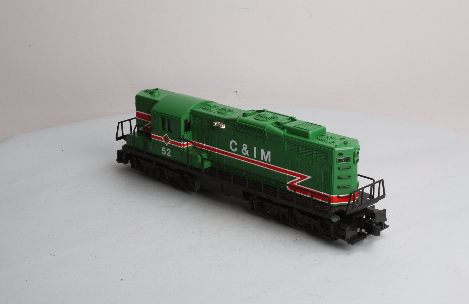 Lionel 6-18823 O Gauge Chicago & Illinois Midland SD-9 Diesel Locomotive #52 LN/Box