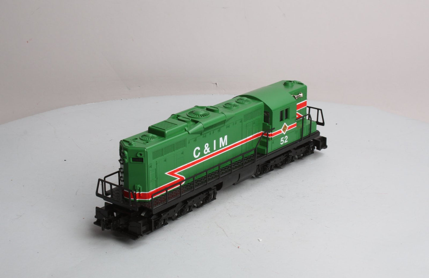 Lionel 6-18823 O Gauge Chicago & Illinois Midland SD-9 Diesel Locomotive #52 LN/Box