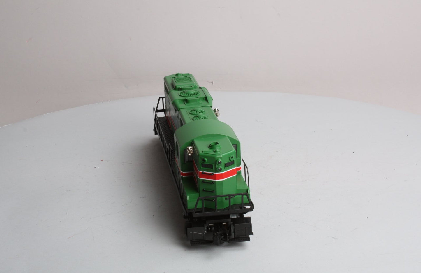 Lionel 6-18823 O Gauge Chicago & Illinois Midland SD-9 Diesel Locomotive #52 LN/Box