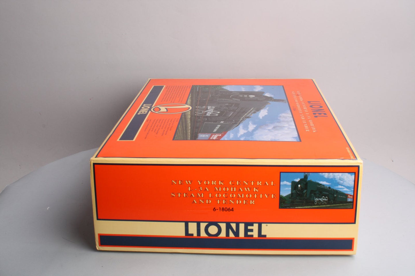 Lionel 6-18064 O Gauge NYC L-3A 4-8-2 Mohawk Steam Locomotive & Tender #3005 LN/Box