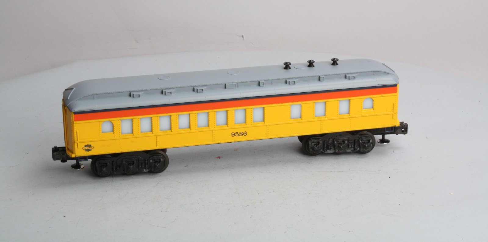 Lionel 6-9586 O Gauge Chessie Steam Special Dining Car #9586 LN/Box