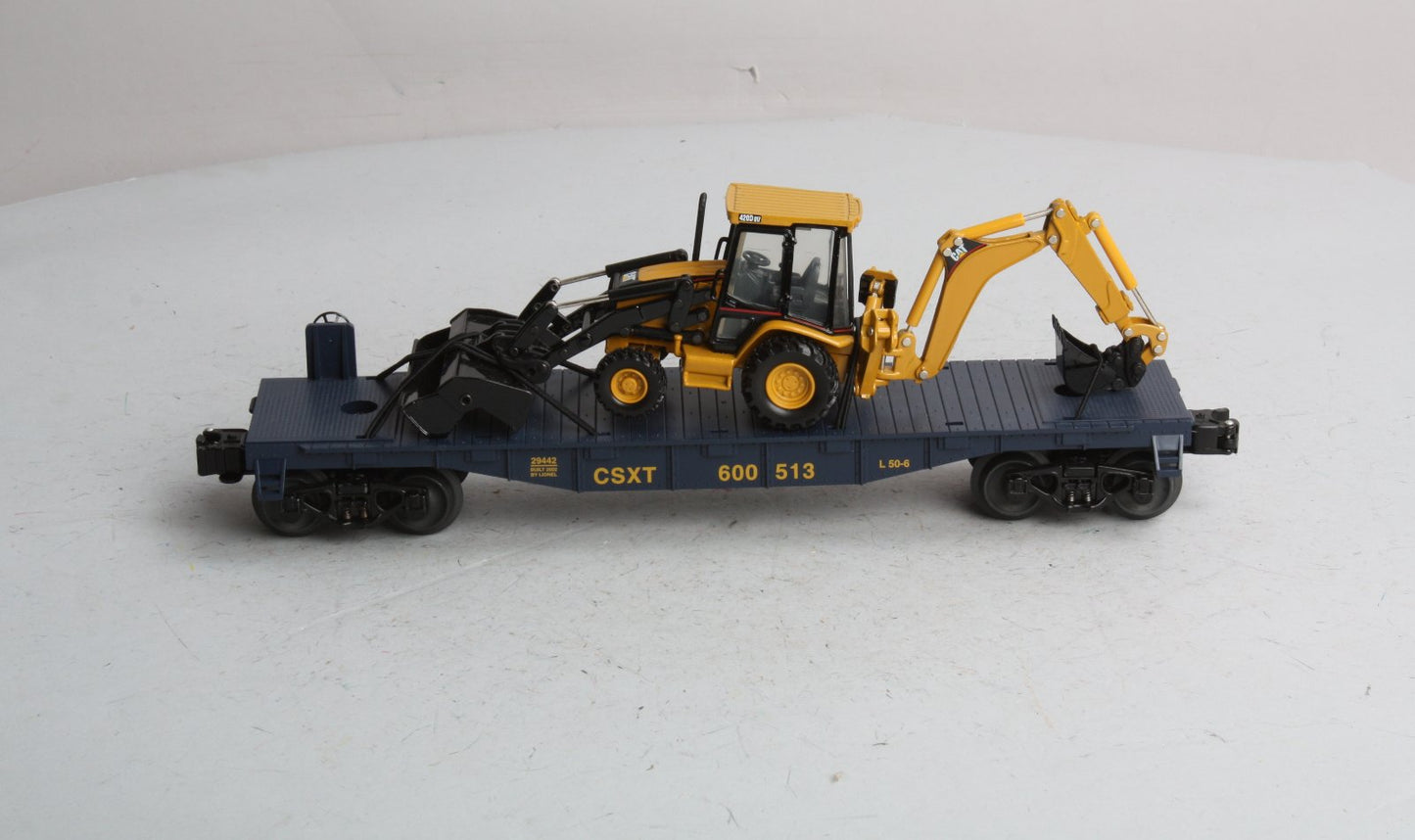 Lionel 6-29442 O Gauge CSX Flatcar with Backhoe #600513 LN/Box