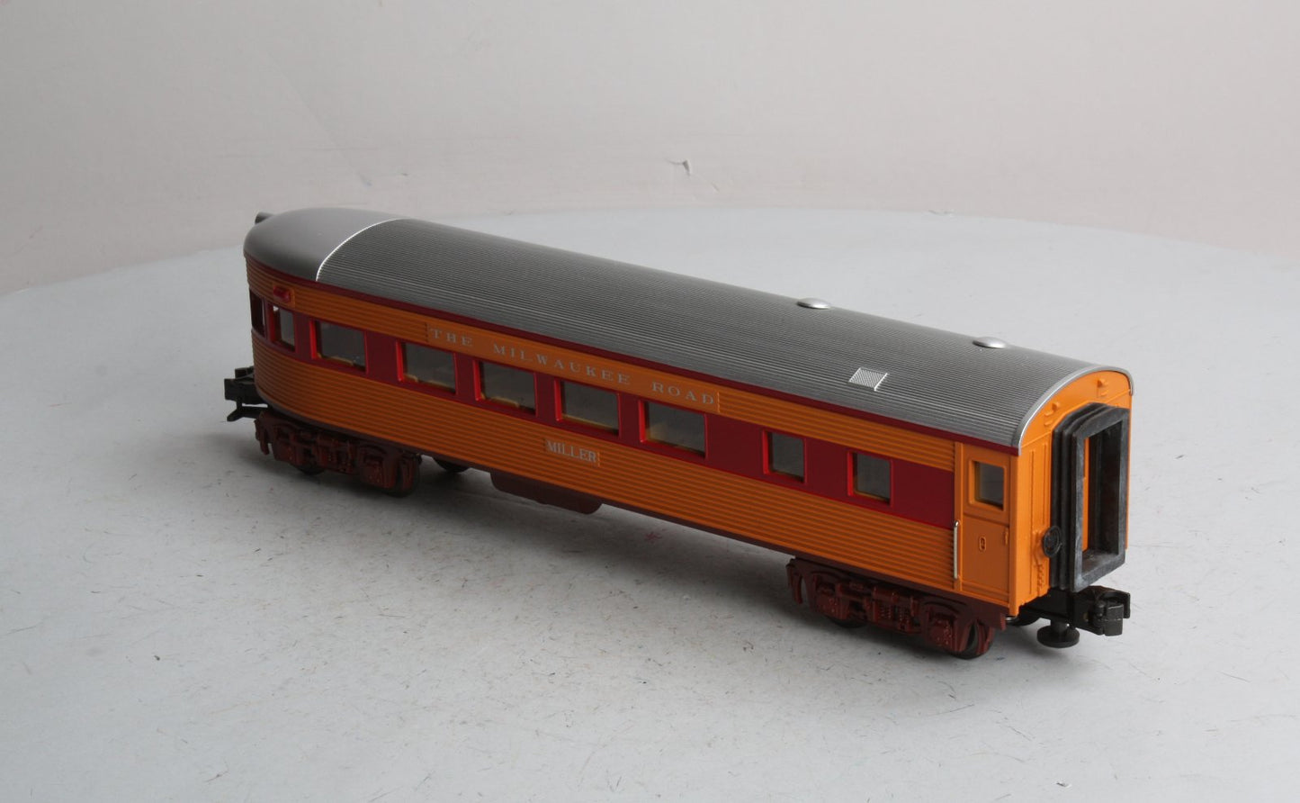 MTH 30-6090-4 O Milwaukee Road Hiawatha "Miller" Observation Car LN/Box