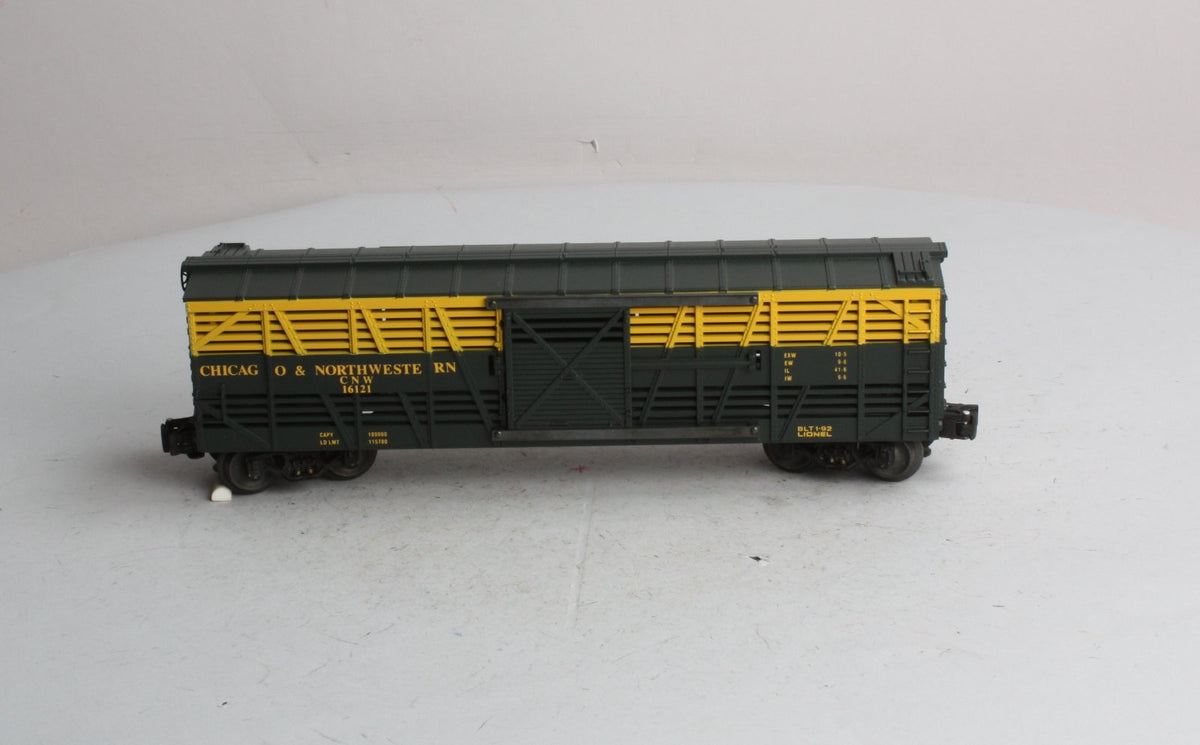 Lionel 6-16121 O Gauge Chicago & Northwestern Single Door Stock Car LN/Box