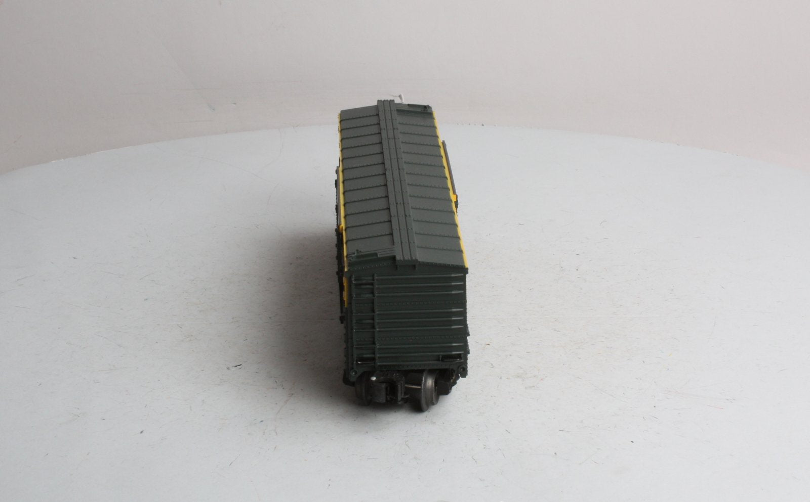 Lionel 6-16121 O Gauge Chicago & Northwestern Single Door Stock Car LN/Box